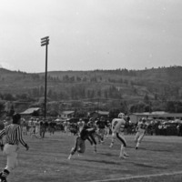 1983 Homecoming, Game 02