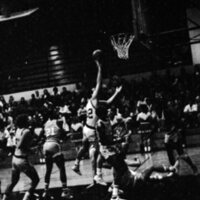 1985 Men's Basketball, EOSC vs. LCSC 04