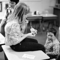 1981 Ackerman Elementary Classroom, Micronesian Program 05