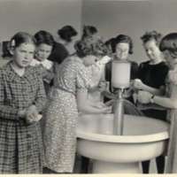 1937 Ackerman Elementary Washbasin