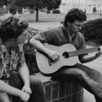 1987 Guitarist 04
