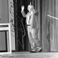1991 Northwest Drama Conference, Ed Asner 01