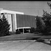 1988 Badgley Hall 02