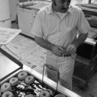 1974 Employee, Unidentified Cook 02
