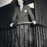 40's Employee, Roben Maaske 1