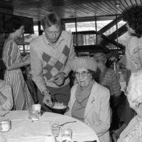 1985 Students Serve Elderly 09