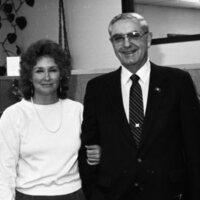 1986 Governor Governor Vic Atiyeh Honors Employee 04