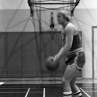 1977 Basketball Player 06