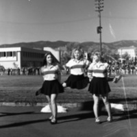 1977 Cheerleaders 15