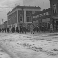 La Grande Parade, Elk's 1