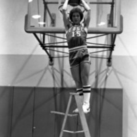 1977 Basketball Player 10