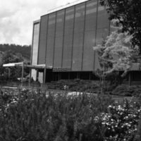 1981 Badgley Hall 03