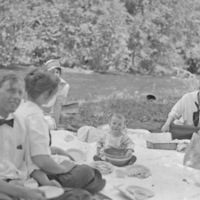 Reuter Group-Q, Picnic 9