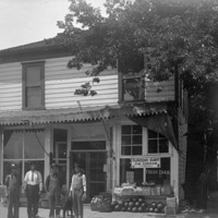Elgin, Grocery Store