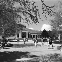 1991 Students, Walking 17