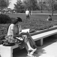 1985 Students, April Outdoor Candid Shots 03