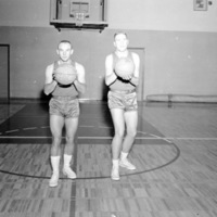 1958-59 Basketball Players 4
