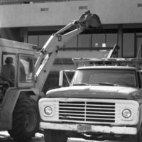 1981 Hoke Hall Entrance Construction 04