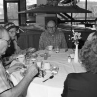 1985 Students Serve Elderly 14