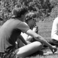 1986 Students, Outdoors in May 08
