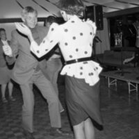 1986 Alumni Dinner, Social 04