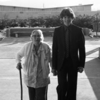 1984 Students Serve Thanksgiving Dinner for Senior Citizens 04