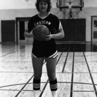 1982 Women's Basketball Player 1-2