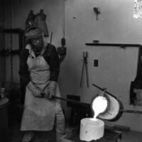 1977 Sculpture Class, Casting 10