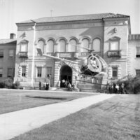 1967 Summer Graduation, Guest Arrival 14