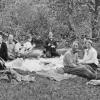 Reuter Group-Q, Picnic 4