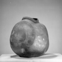 1972 Art, Ceramic Vases 02