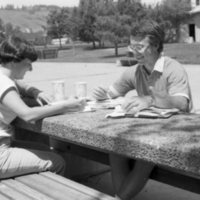 1986 Students, Outdoors in June 01