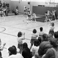 1977 Cheerleaders 24