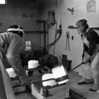 1977 Sculpture Class, Casting 16