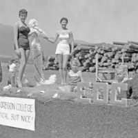 1956-57 Parade, Swimsuit Beauties 1