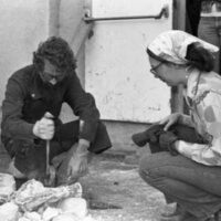 1977 Sculpture Class, Breaking Molds 02