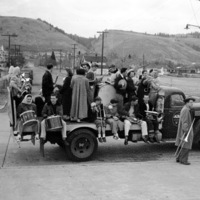 1949 Parade, Band Float