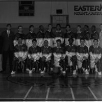 1990 Men's Basketball Team 05