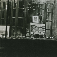 La Grande, Window Display 1