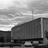 1976 Badgley Hall 03