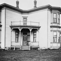 Union Home, Charles Davis