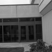 1980 Zabel Hall Side Entrance 01