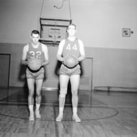 1958-59 Basketball Players 3