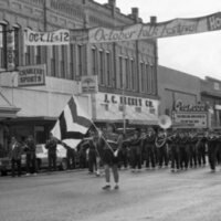 1985 Octoberfest Parade, McLoughlin Union High School Marching Band 03