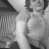 Reuter Group-U, Woman 2