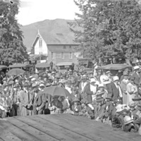 Cove, Cherry Fair Crowd 1