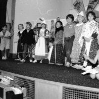 1987 Ackerman Elementary School, Skit 04