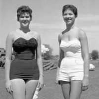 1956-57 Parade, Swimsuit Beauties 6