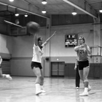 1978 Women's Basketball Action 04