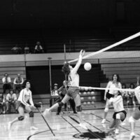 1983 Volleyball, EOSC vs. Lewis &amp; Clark, Action 04